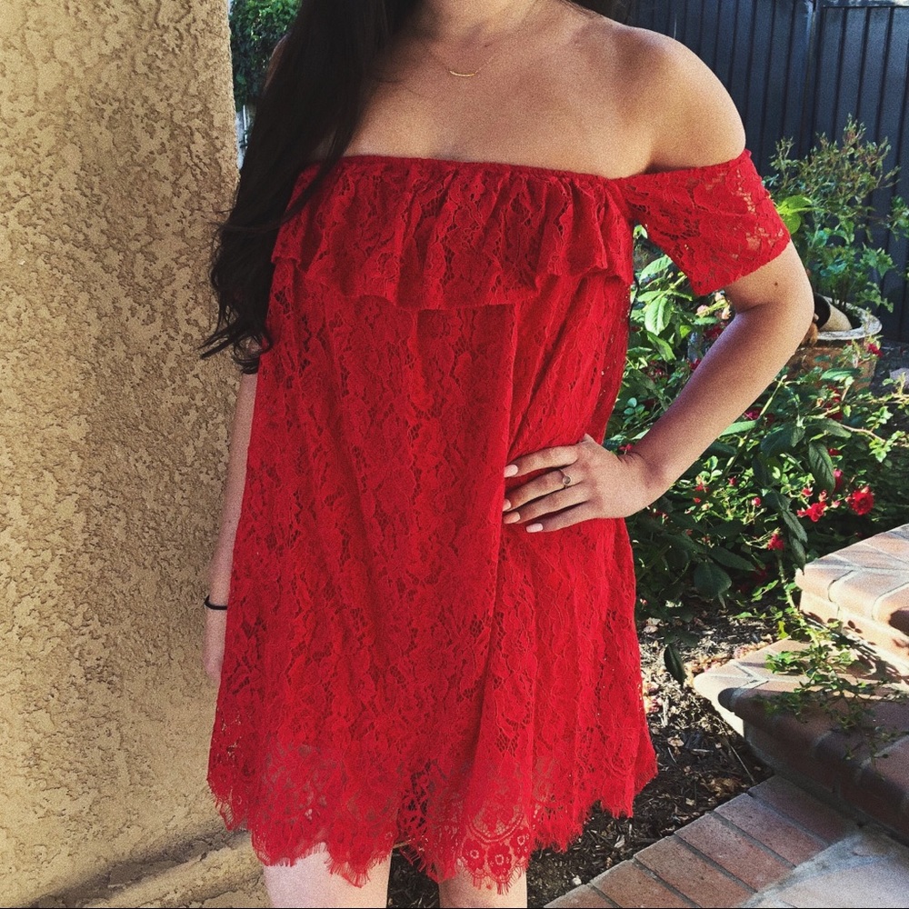 Missguided • Red Lace Off the Shoulder Shift Dress